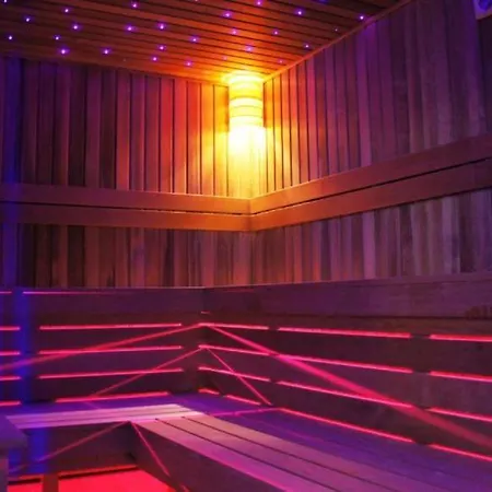 Holiday Art Garden&Spa Appartement